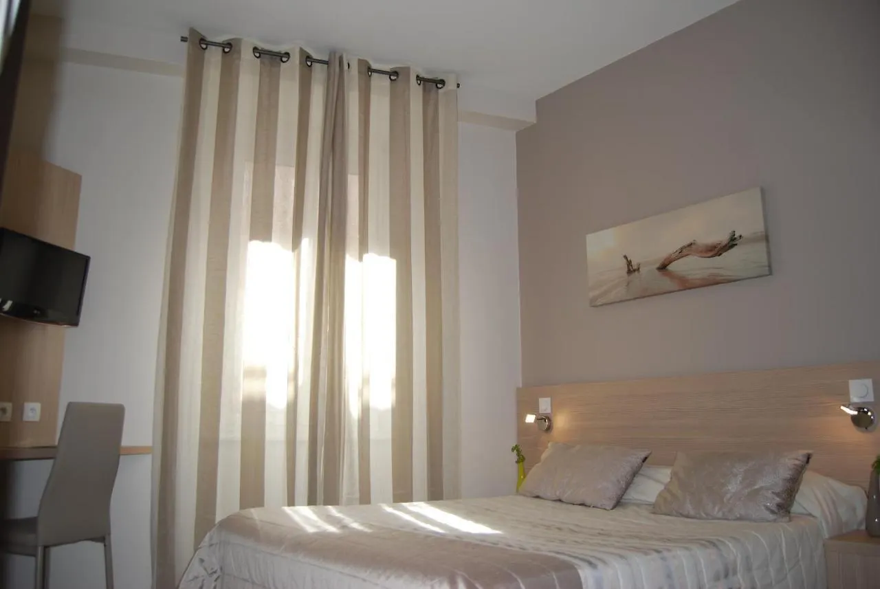 Logis Hotel Restaurant Du Midi - Rodez Centre