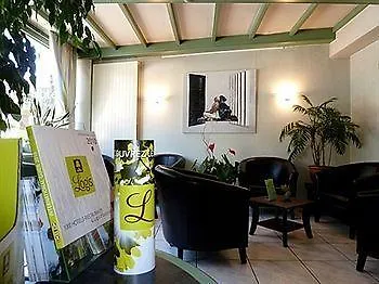 Logis Hotel Restaurant Du Midi - Rodez Centre 2*,