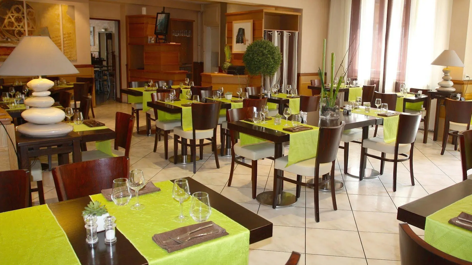 Logis Hotel Restaurant Du Midi - Rodez Centre