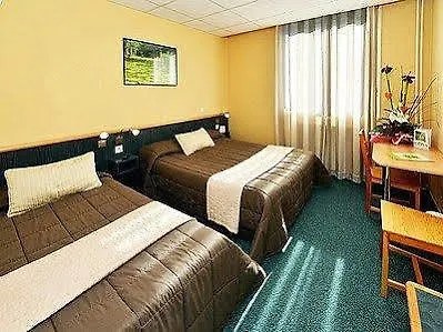 Logis Hotel Restaurant Du Midi - Rodez Centre 2*,  France