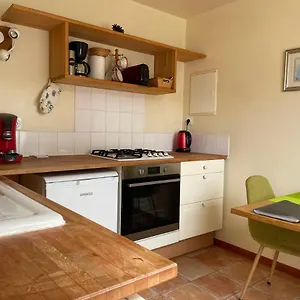  Hébergement de vacances Maisonnette à : La Jaune France